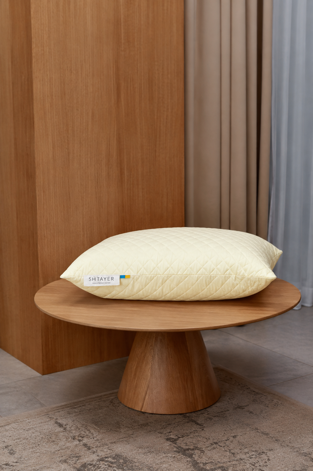 Подушка гипоаллергенная AERY yellow